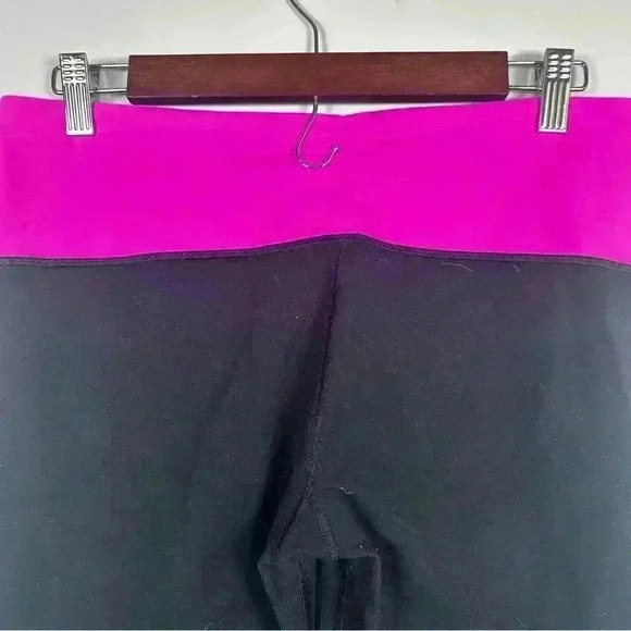 Lululemon Black Capris with Hot Pink Waistband Yoga Pants Split Hem - Picture 4 of 6